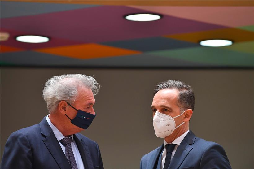 Luxemburgs Außenminister Jean Asselborn (l.) gestern im Gespräch mit seinem deutschen Amtskollegen Heiko Maas
