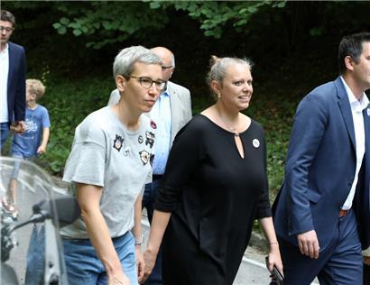Luxemburgs Justizministerin Sam Tanson (links) hat laut eigener Aussage Carole Dieschbourg (rechts) über die Weitergabe des „Gaardenhaischen“-Dossiers an die Chamber informiert. Dieschbourg war kurz darauf zurückgetreten.
