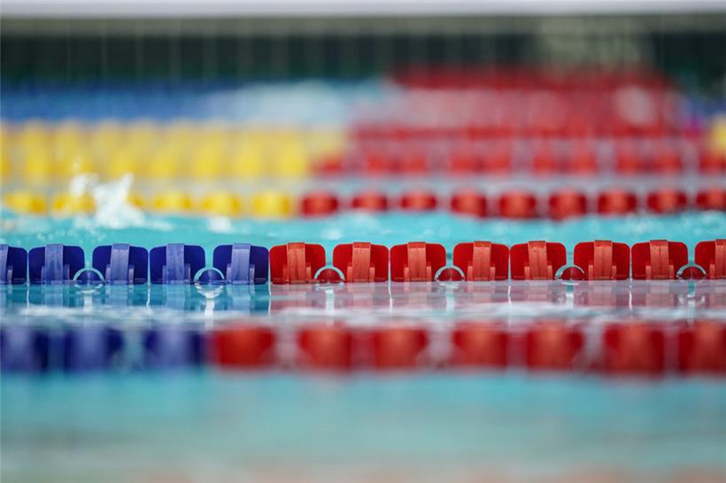 Luxemburgs Kinder können immer schlechter schwimmen. Sollten Bademeister wieder den Schul-Schwimmunterricht übernehmen dürfen?
