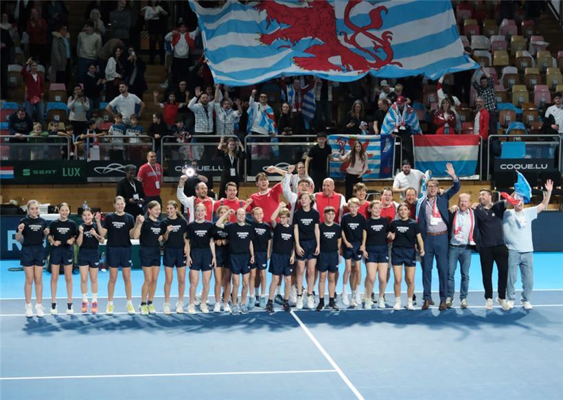 Luxemburgs Team lässt sich nach dem 3:1-Sieg gegen Litauen feiern
