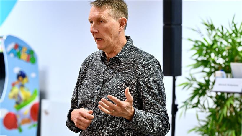 Luxorr-Direktor Gérard Scheiwen hält Vortrag über Leistungsschutzrecht und Urheberrechtsschutz