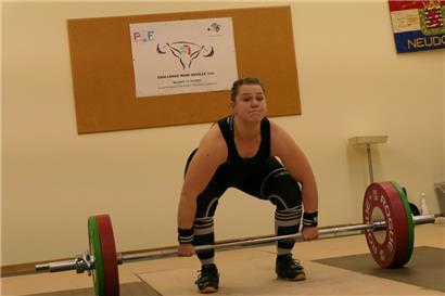 Lynn Weber ist nicht mehr weit von den 100 kg im Stoßen entfernt
