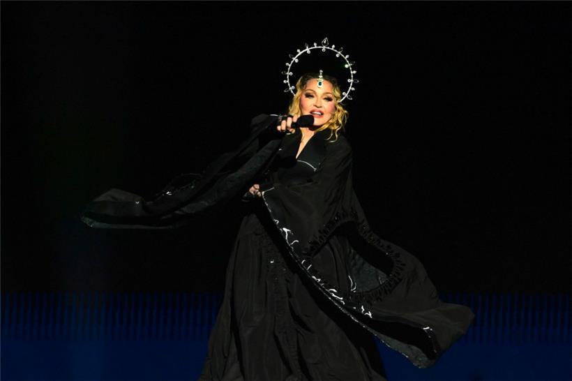 Madonna beendete ihre „The Celebration Tour“ mit einem Auftritt, der von rund 1,5 Millionen begeisterten Fans besucht wurde
