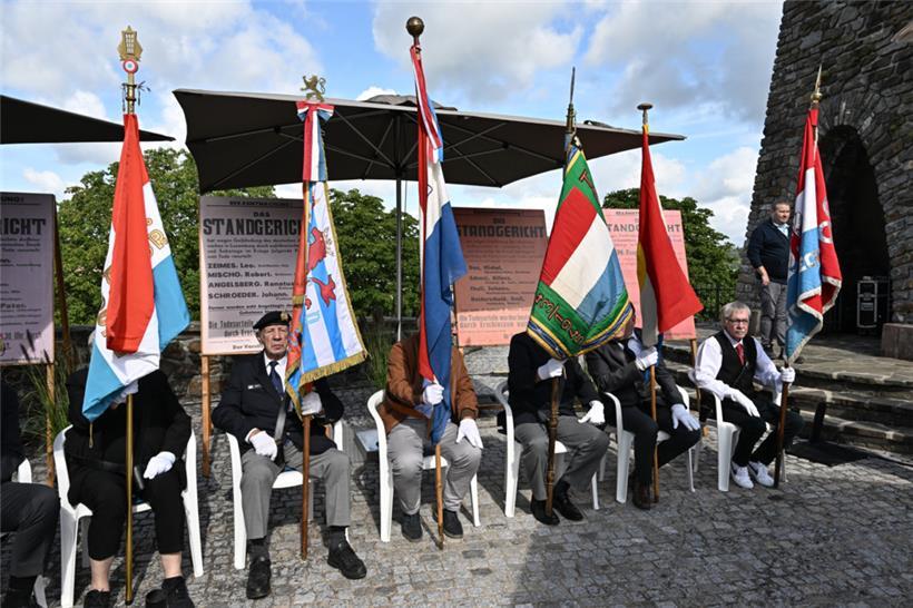 Mahnwache 2023 in Wiltz beim nationalen Streikgedenkmonument: Was 1942 geschah, ...