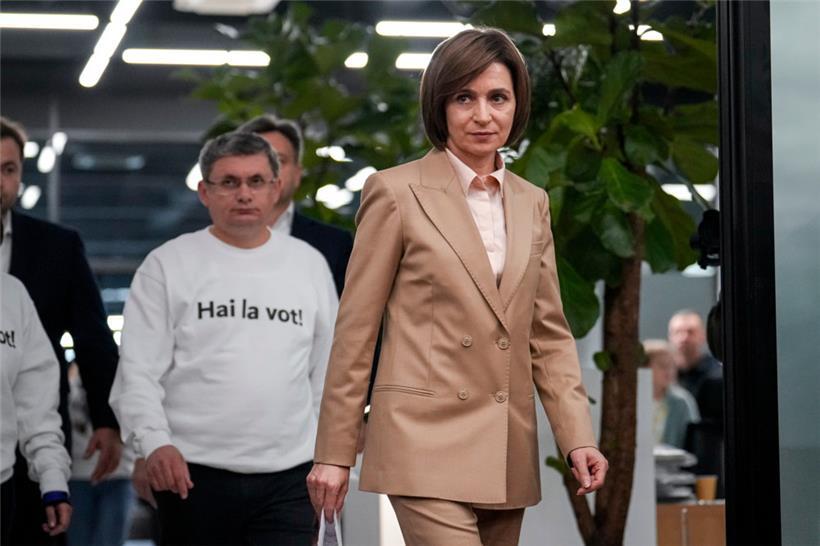 Maia Sandu, Präsidentin von Moldau, kommt zu einer Pressekonferenz nach Schließung der Wahllokale 
