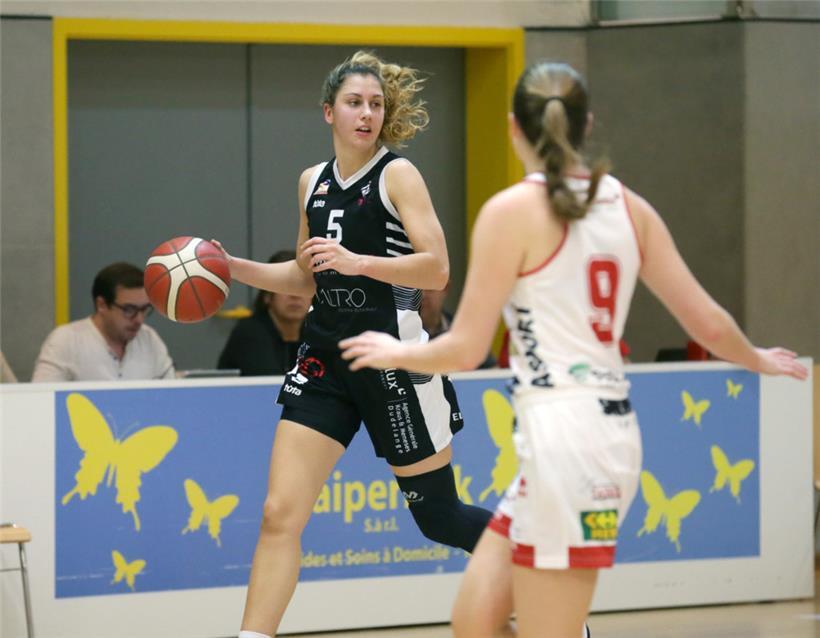 Mandy Geniets (in Schwarz) ragte vor allem in der entscheidenden Saisonphase beim T71 Düdelingen heraus
