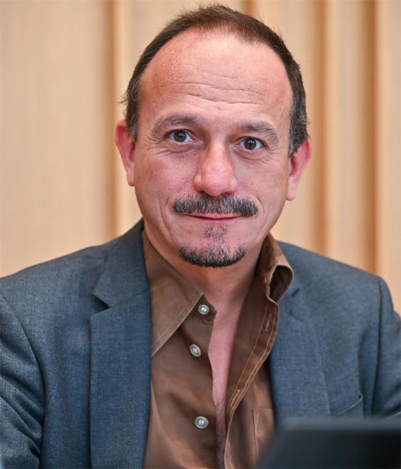 Escher Obdachlosenunterkunft zieht um Marc Baum („déi Lénk“)