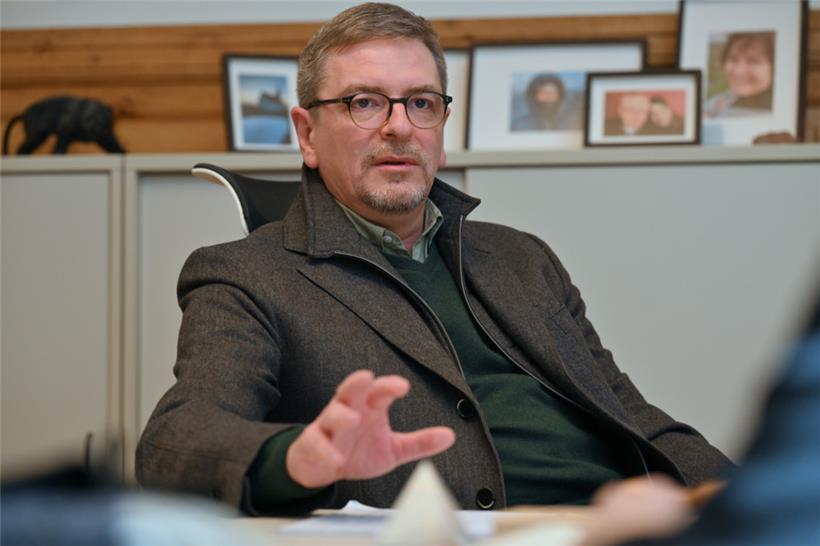 Marc Crochet, Generaldirektor der Caritas, spricht am Montagmorgen mit RTL und 100,7
