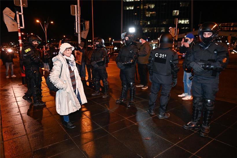 „Marche Blanche“ am 14. Januar 2022 vor der Philharmonie in Luxemburg.