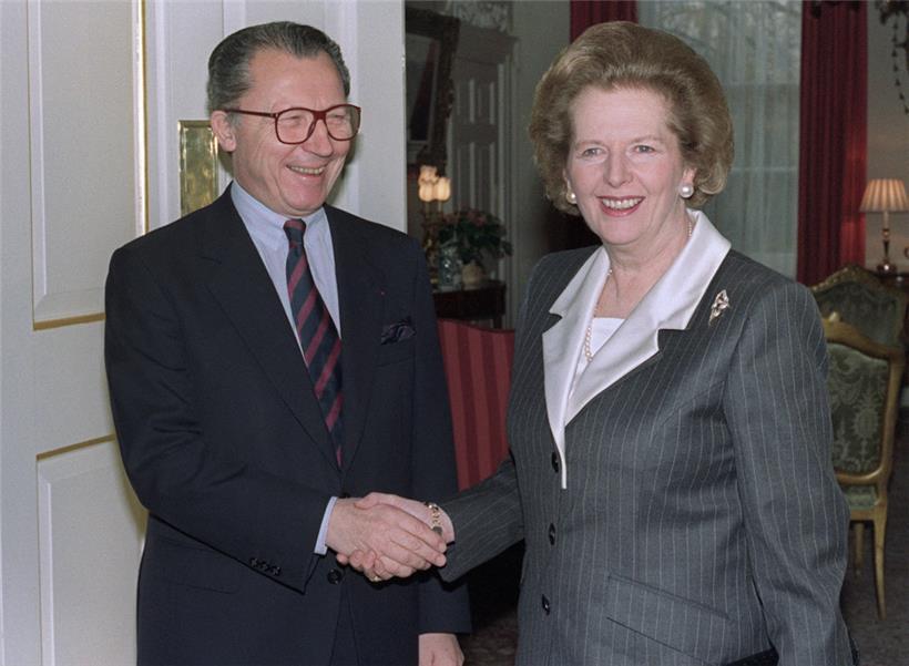 Margaret Thatcher, premier ministre britannique, et Jacques Delors, le 1er décembre 1989 à Londres
