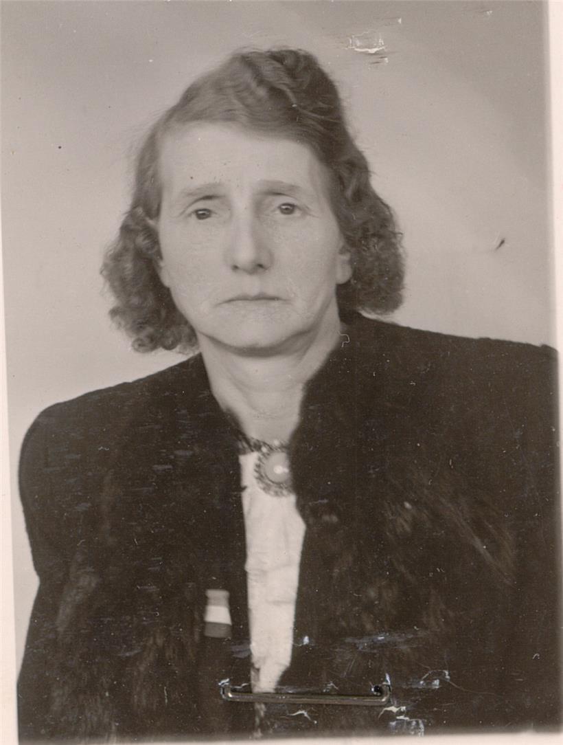 Maria Abramowicz-Isken, 1944
