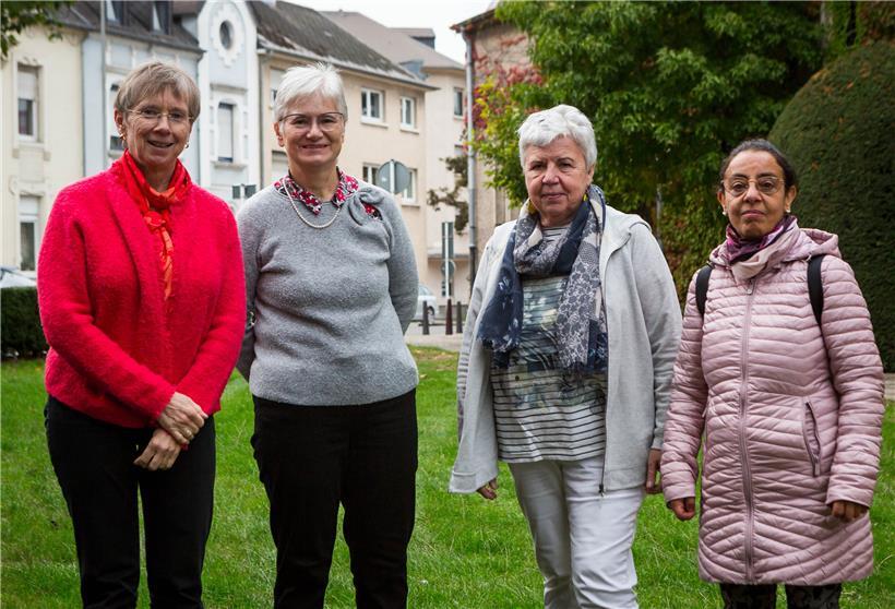 Marie-Christine Ries, Anne Cescutti, Monique Kass und Bararh Anissa setzen sich für Geflüchtete ein
