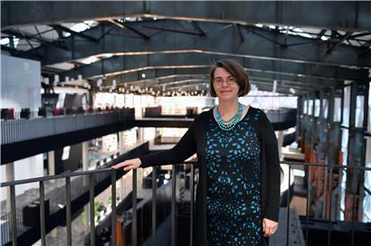 Marie-Pierre Pausch, Verantwortliche für den Bibliotheksdienst des Luxembourg Learning Center, erzählt im Tageblatt-Gespräch, wie das LLC in Zeiten des Lockdowns die Studenten mit Literatur versorgen konnte und welche Beschränkungen immer noch gelten
