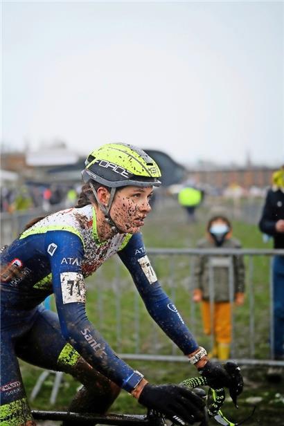 Marie Schreiber wird noch bis Februar Cyclocross-Rennen im Trikot von Tormans bestreiten 
