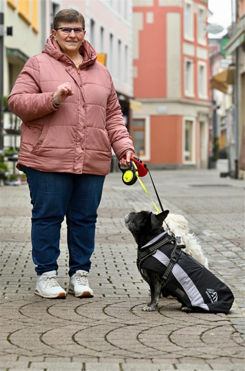 Mariette (60) wünscht sich mehr freie Parkplätze in der Stadt
