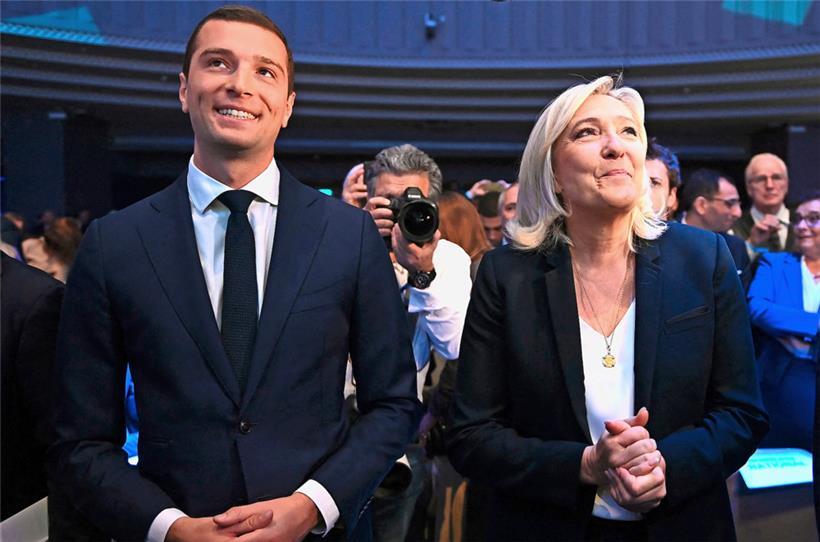  Marine Le Pen et Jordan Bardella lors du congrès du Rassemblement national
