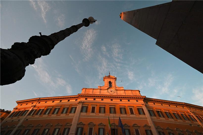 Mario Draghi führt seine Sondierungsgespräche im Palazzo Montecitorio durch, dem italienischen Abgeordnetenhaus
