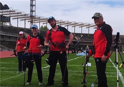 Mariya Shkolna (l.) sicherte sich nicht nur Gold im Einzel, sondern auch noch Bronze im Mixed-Wettbewerb, gemeinsam mit Gilles Seywert

