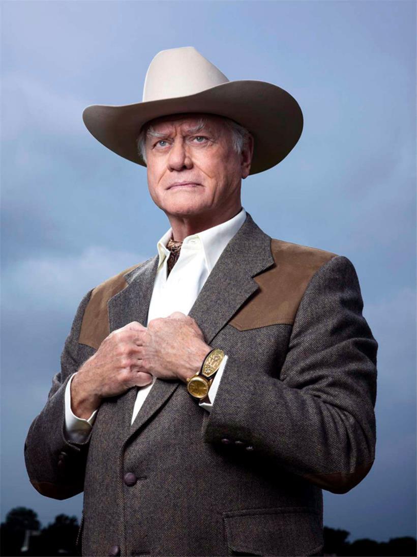 Marktbeobachter: Nutzen Mineralölfirmen (wie das fiktive „Ewing Oil“ des J.R. Ewing) den Tankrabatt schamlos aus? Was Kritiker in Deutschland konstatieren, soll in Luxemburg nicht möglich sein – dank des staatlichen Maximalpreises.
