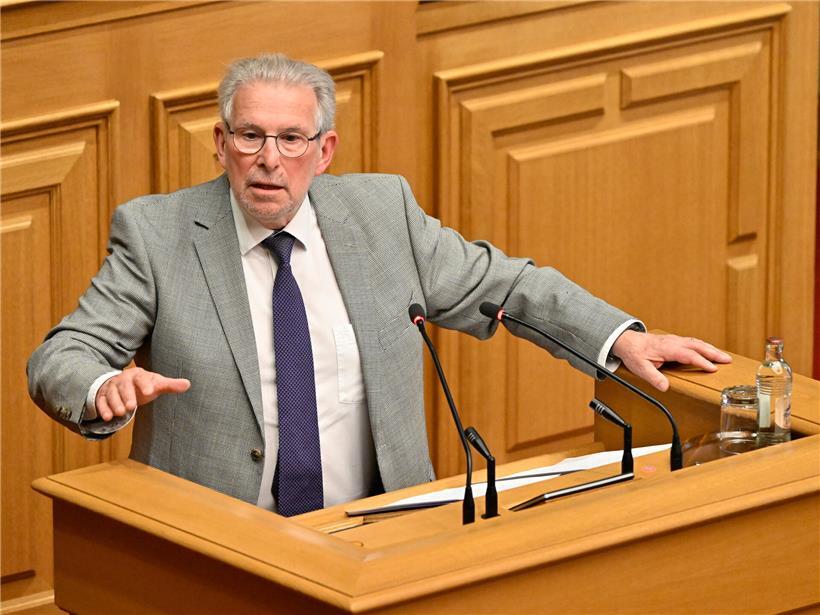 Porträt von Mars di Bartolomeo, italienischer Künstler und Bildhauer, detailreich und ausdrucksstark