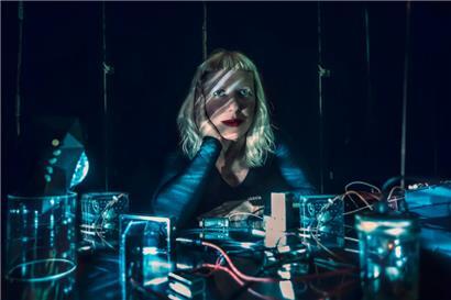 Marta Zapparoli: „Mon travail est sentimental. Il est lié à l’imaginaire cosmique et à la spiritualité, tout en mélangeant la physique, la radioécologie, la radioastronomie et la science.“
