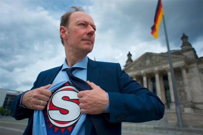 Martin Sonneborn glaubt nicht, dass Humor im Wahlkampf gefragt ist
