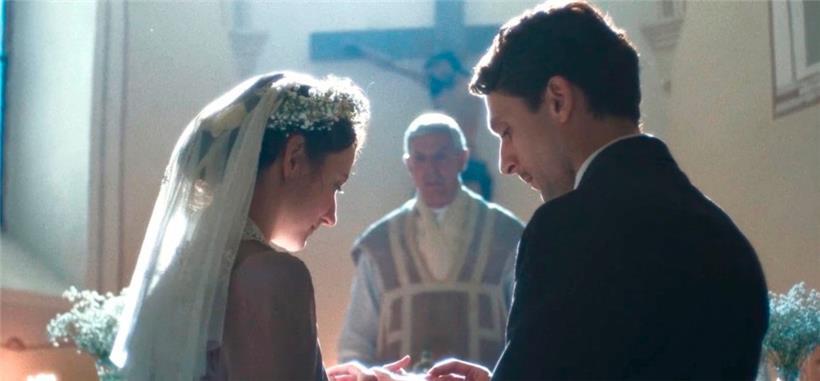 Martina Scrinzi und Giuseppe De Domenico in „Vermiglio“: Nach der Heirat aus Liebe offenbart sich die Frauenfeindlichkeit im Dorf
