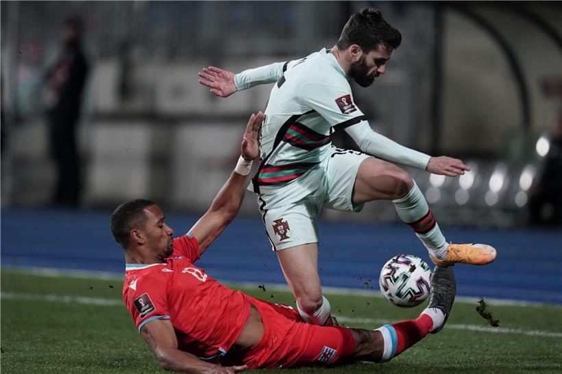 Marvin Martins ist auf der rechten Abwehrseite einem harten Konkurrenzkampf ausgesetzt
