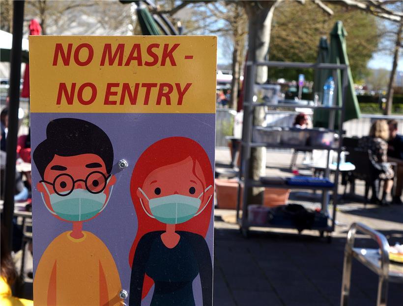 Maskenpflicht, gebotener Abstand bei den Tischen: Die Gastronomiebetriebe sind allenthalben pflichtbewusst
