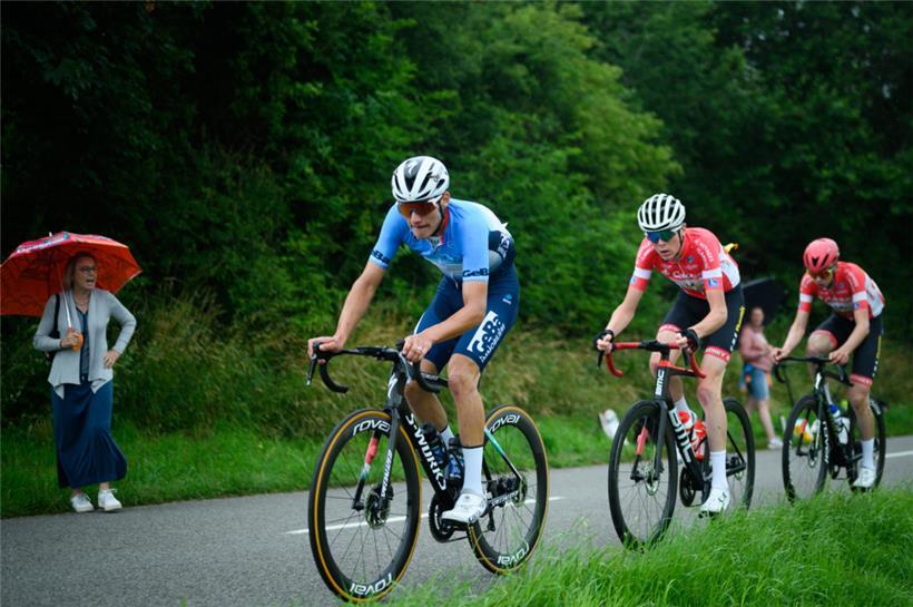 Mathieu Kockelmann (in Blau) verpasste die Top Ten in Belgien als Elfter knapp
