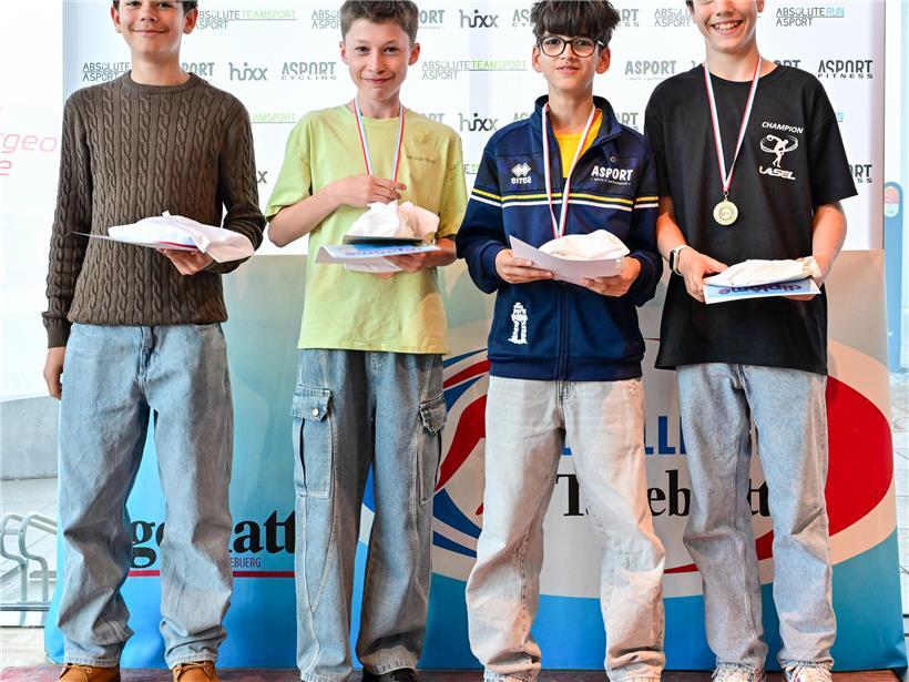 U14 Athleten 2013: Mats Godart CSL gewinnt, Neo Lisboa Celtic Zweiter, Lenny Kneip CAEG Dritter bei Leichtathletik-Wettkampf