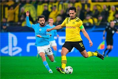 Mats Hummels und der BVB können nach dem 0:0 gegen Manchester City fürs Achtelfinale planen
