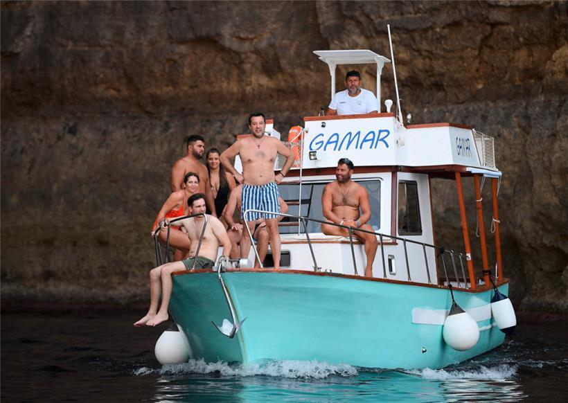 Matteo Salvini bei seinem Besuch auf Lampedusa: Der Lega-Chef hat langjährige Verbindungen nach Russland
