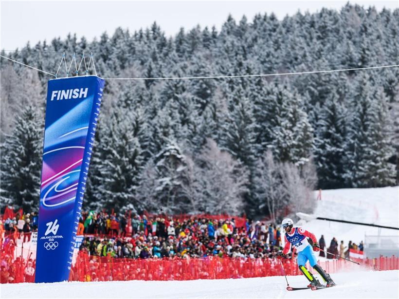 Matthieu Osch beim ersten erfolgreichen Abschluss eines olympischen Slaloms im Skirennsport