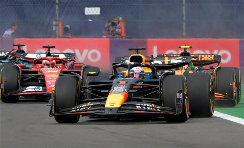 Max Verstappen wurde nach hartem Rennen mehrmals bestraft
