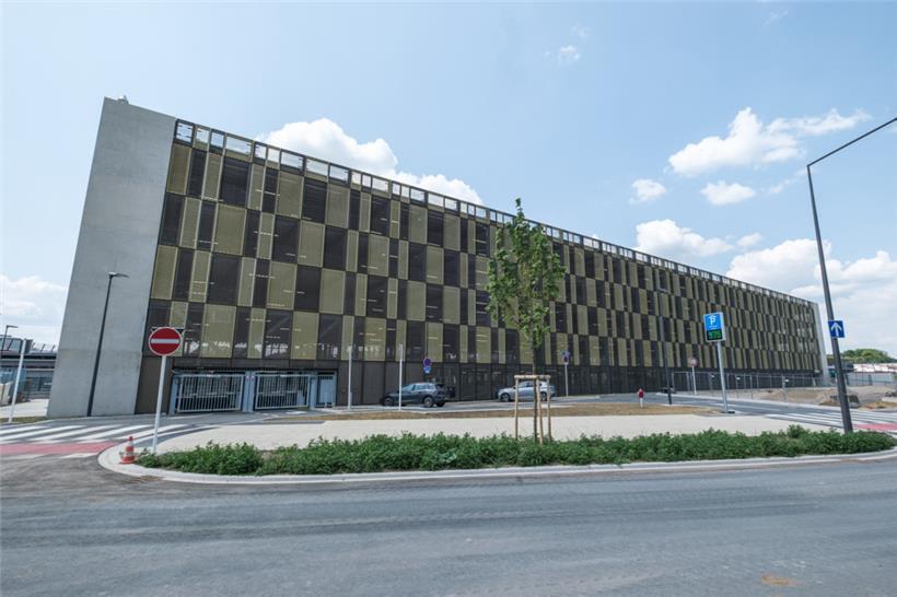 Mehr Parkplätze für Pendler in Mersch
