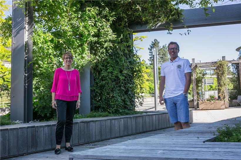 Mehr Sicherheit, mehr Lebensqualität durch weniger Tempo. Deshalb gehe die Gemeinde Sanem verstärkt auf den Weg von Tempo-30-Zonen, so Schulschöffin Nathalie Morgenthaler und Mobilitätsschöffe Mike Lorang. 
