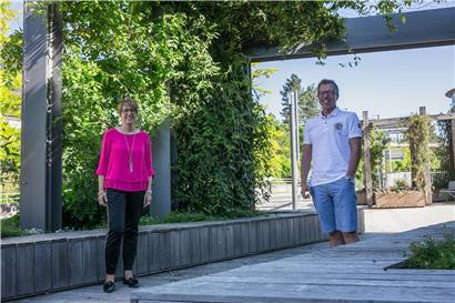 Mehr Sicherheit, mehr Lebensqualität durch weniger Tempo. Deshalb gehe die Gemeinde Sanem verstärkt auf den Weg von Tempo-30-Zonen, so Schulschöffin Nathalie Morgenthaler und Mobilitätsschöffe Mike Lorang. 
