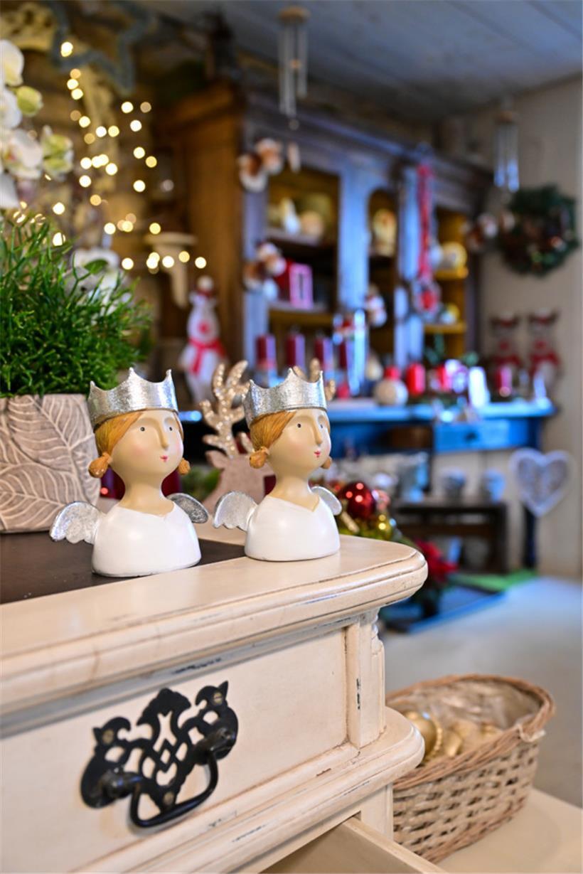 Mehr als ein Engel geht durchs Zimmer