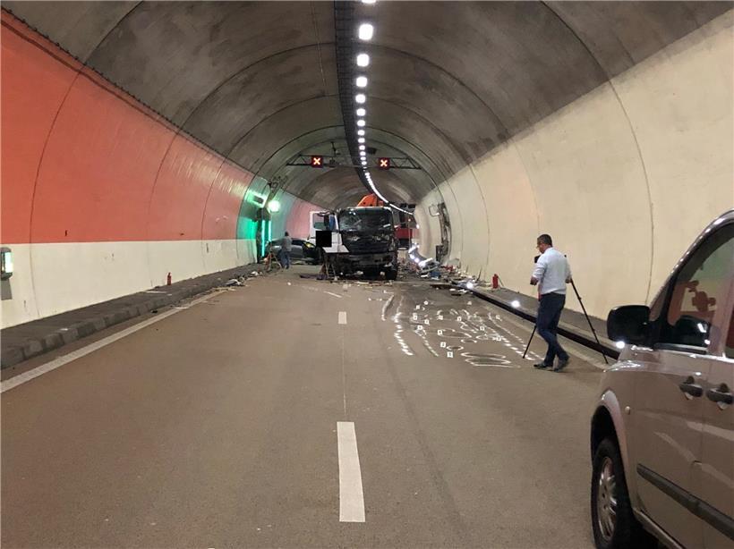Mehrere Fahrzeuge waren in den Unfall verwickelt
