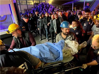 Mehrere Menschen sind bei einer schweren Explosion in einem Kohlebergwerk im Norden der Türkei ums Leben gekommen
