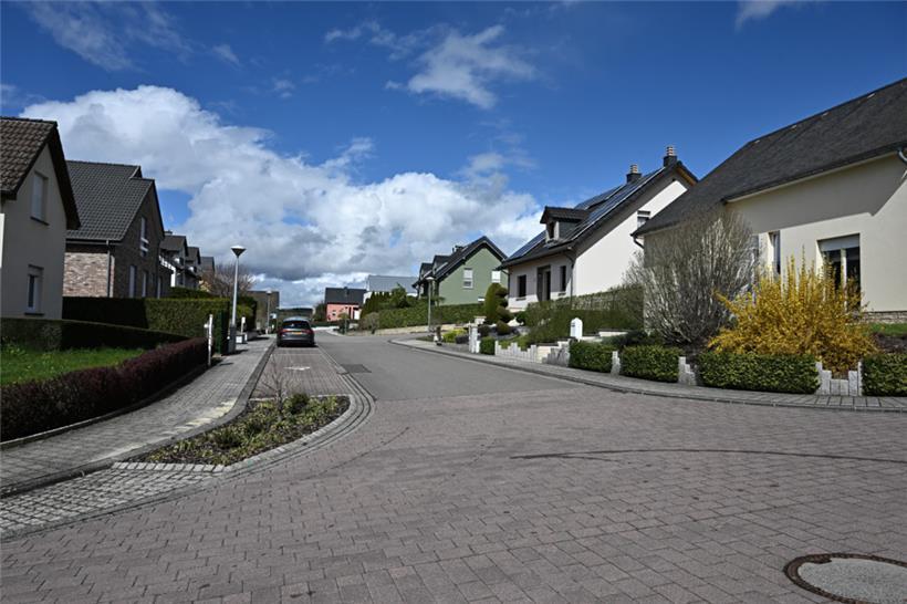 Mehrere Straßenabschnitte, bisher eine einzige Bezeichnung dafür: die rue des Noyers in Beringen
