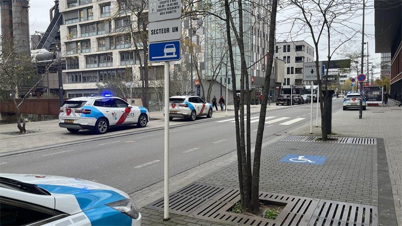 Mehrere Streifenwagen waren vor Ort