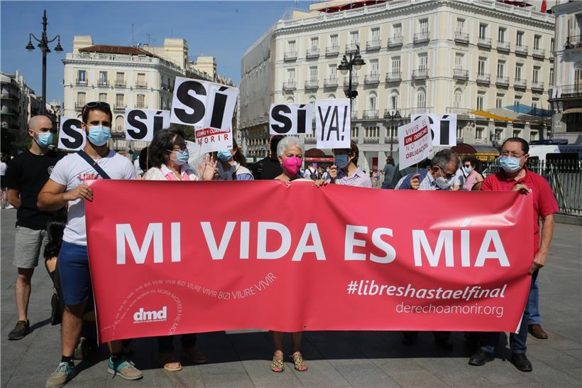 „Mein Leben gehört mir“: Teilnehmer einer Pro-Sterbehilfe-Kundgebung in Spanien
