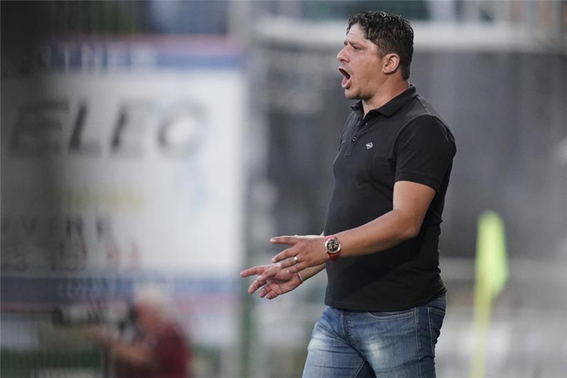 Meistertrainer Pedro Resende sprach schon länger davon, ins Ausland wechseln zu wollen
