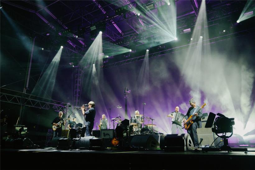 Melancholie auf der Bühne: Element of Crime
