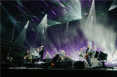 Melancholie auf der Bühne: Element of Crime
