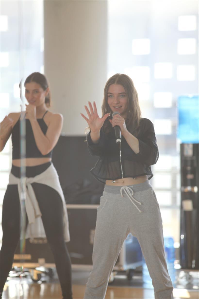 Mélanie Marques ist bei den derzeitigen Proben fast so etwas wie Lauras Schatten
