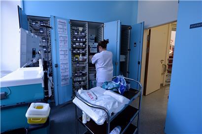 Menschen mit Umwelterkrankungen stehen oft alleine da: Zu wenige Mediziner, die sich damit auskennen, schwierige Ursachenforschung und kaum Therapien. Drei Mal schon stand eine Umweltklinik im Regierungsprogramm. Endlich soll es eine in Niederkorn geben. Dafür kämpft die Aktionsgruppe „Akut“ seit vielen Jahren. 
