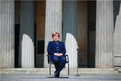 Merkel galt immer als Sparerin, auch in Europa, inzwischen aber hat die deutsche Kanzlerin eine ungewohnte Rolle übernommen
